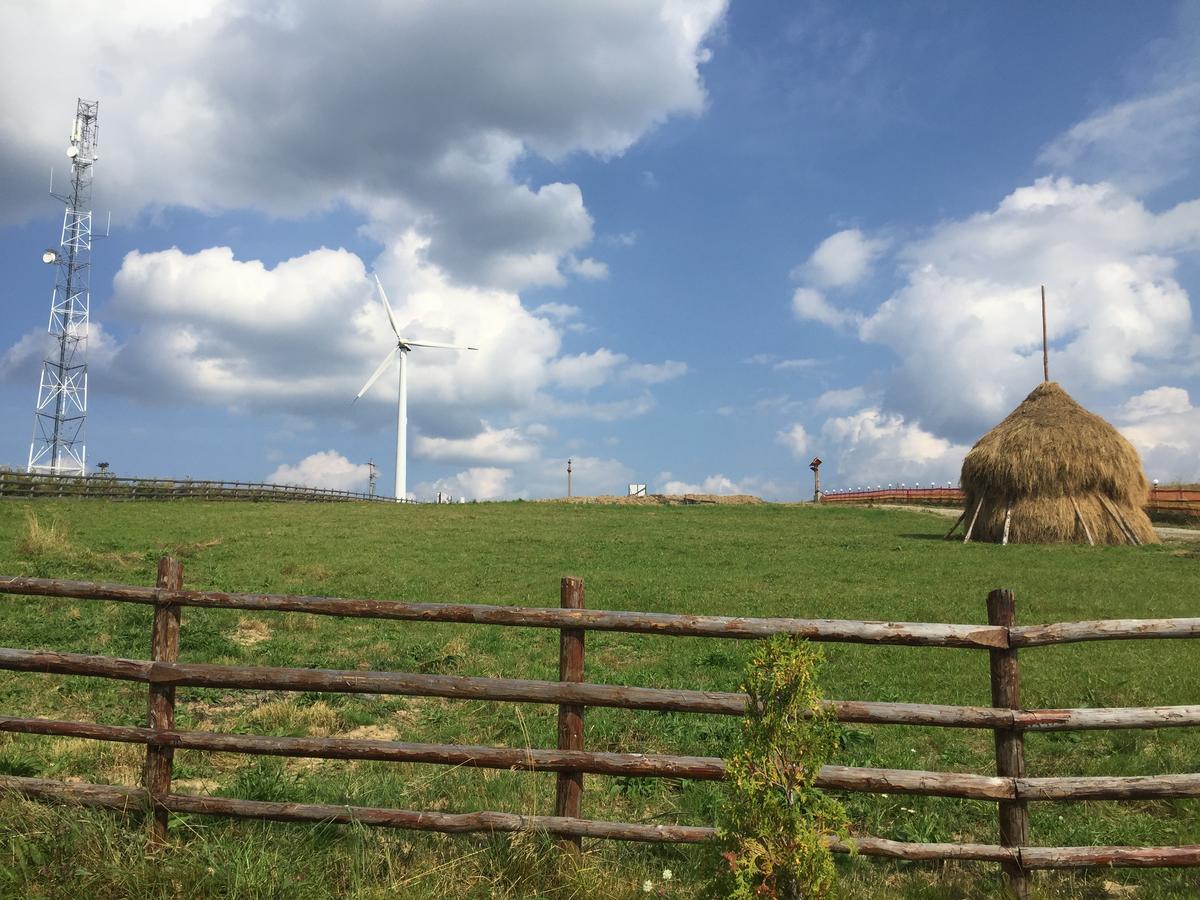 Pensiunea Zana Muntilor Piatra Fântânele Exterior foto